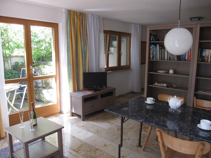 Wohnzimmer mit Essbereich